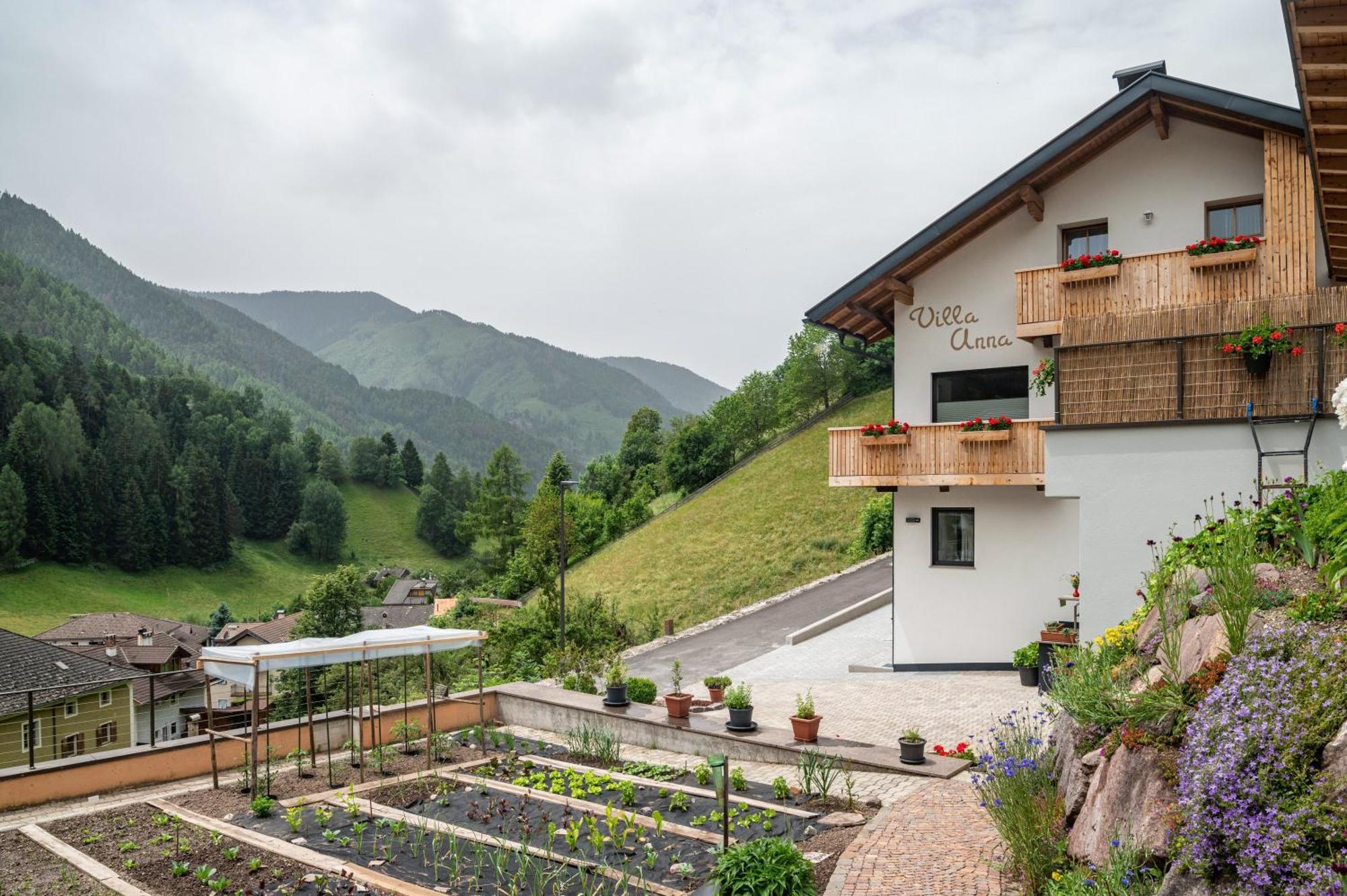 Villa Anna Villnoess San Pietro  Екстериор снимка